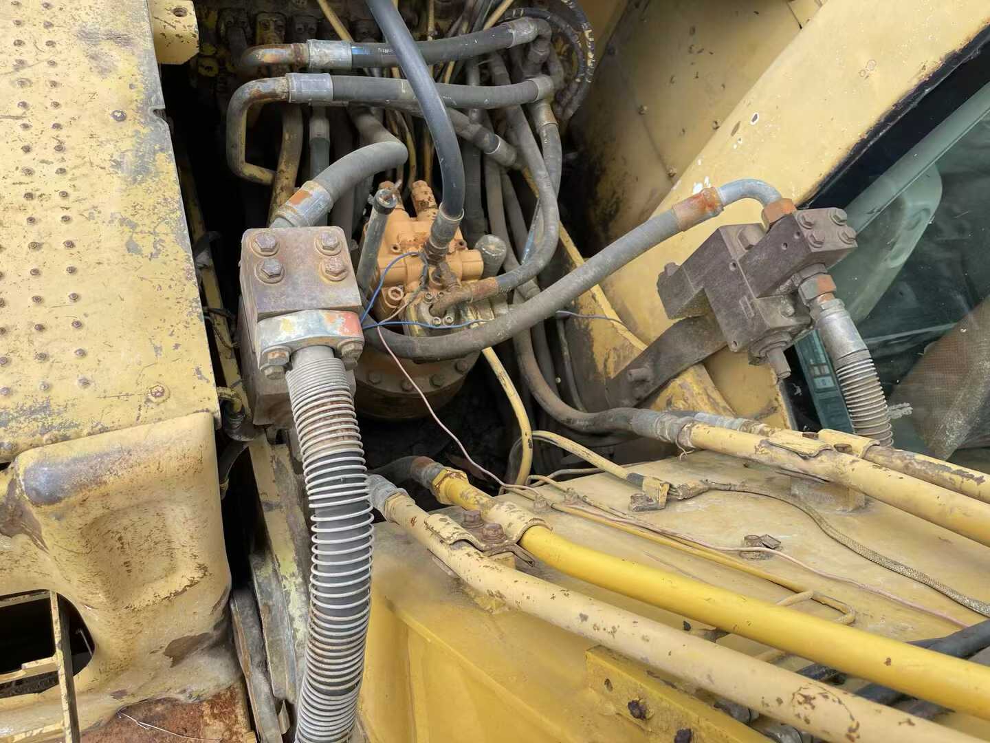 Used Caterpillar 320C Excavator 2016 Model / 9