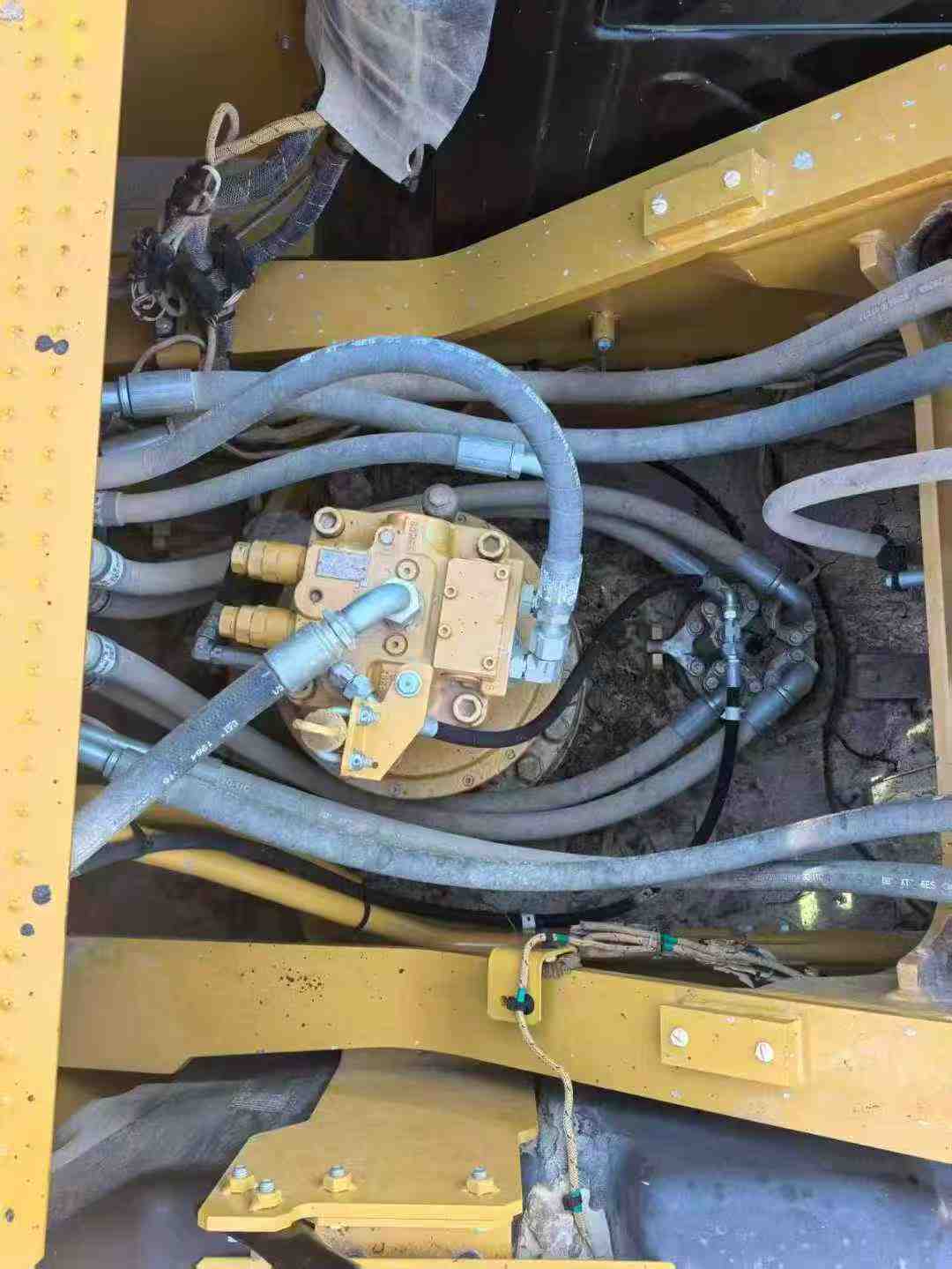 Used Caterpillar CT60 Excavator 2020 Model / 6