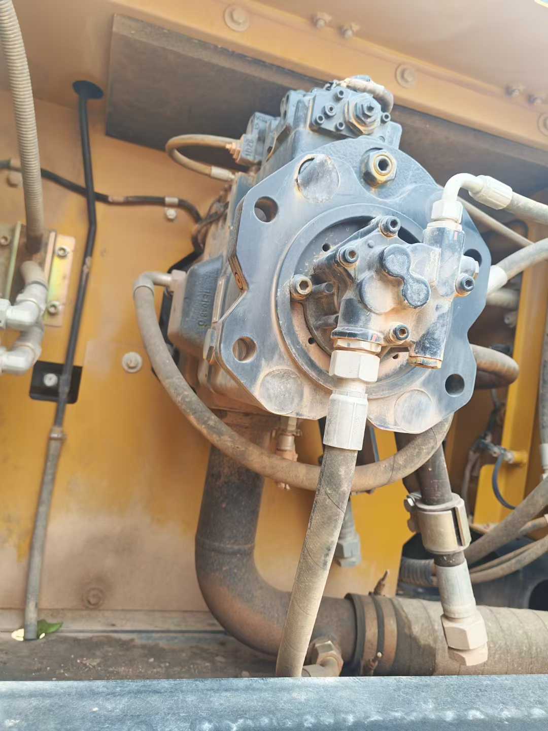 Used Sany SW305K Excavator 2022 Model / 8