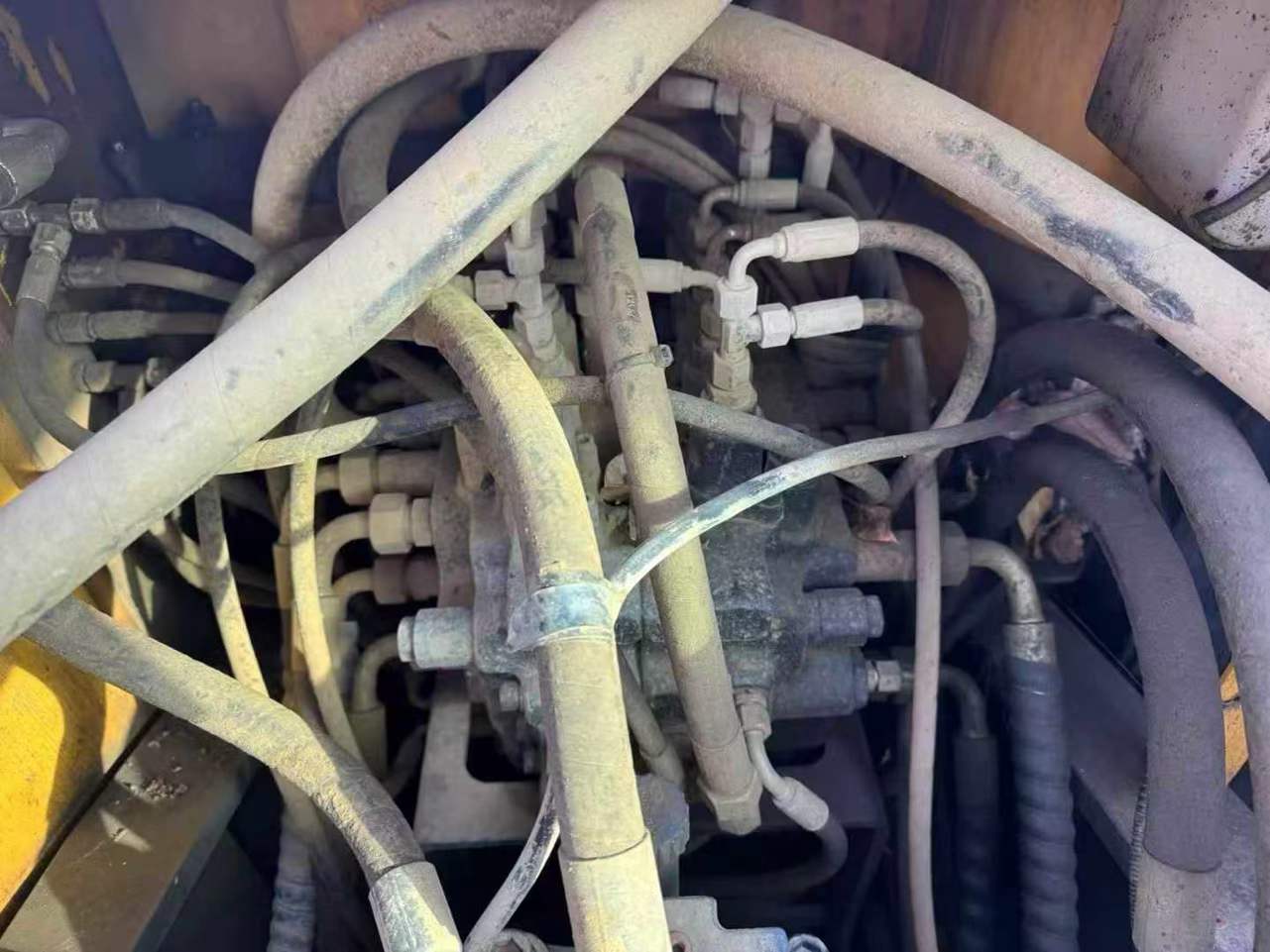 Used XCMG XE135D Excavator 2021 Model / 5