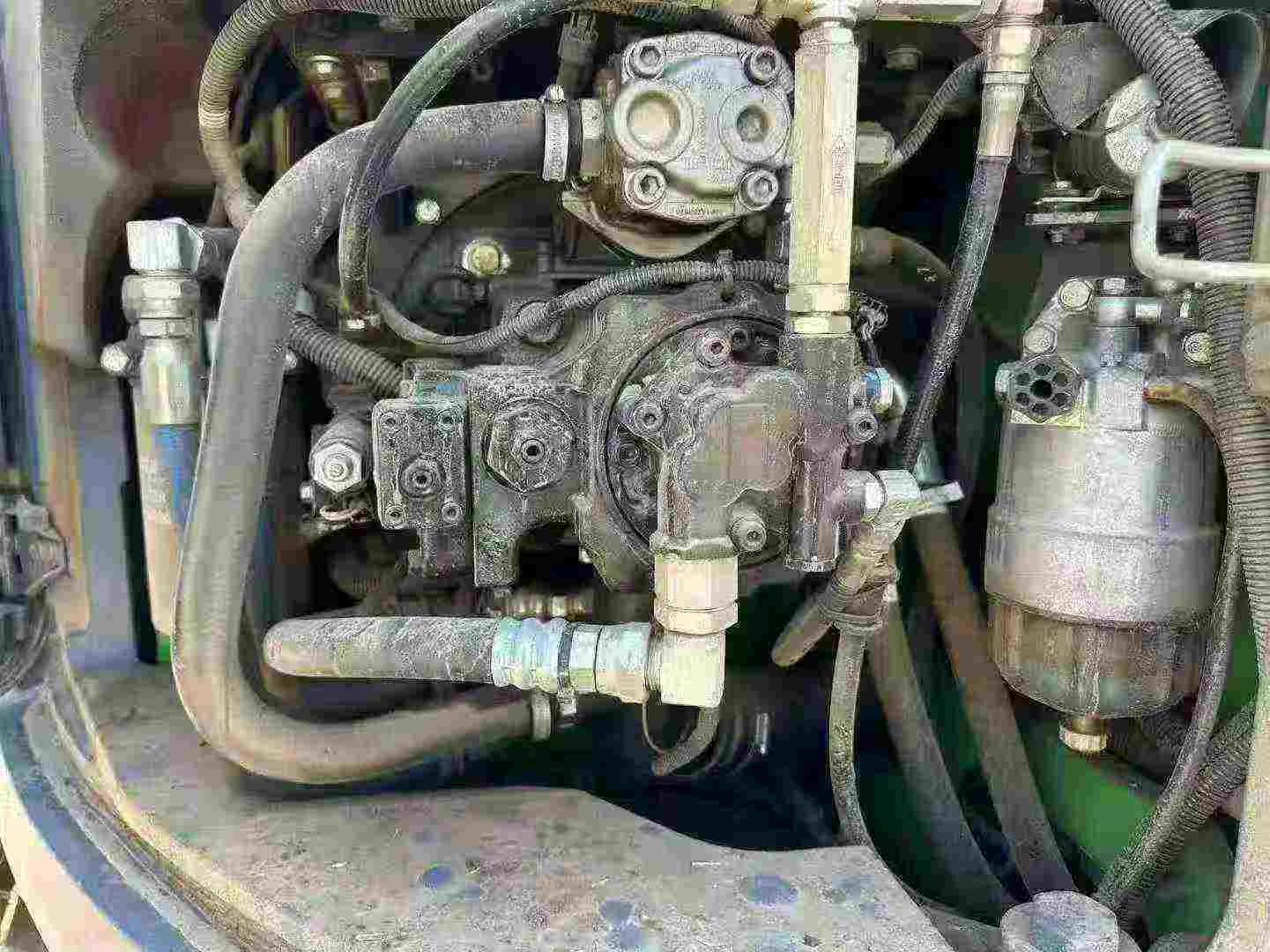 Used Kobelco SK135 Excavator 2016 Model / 5