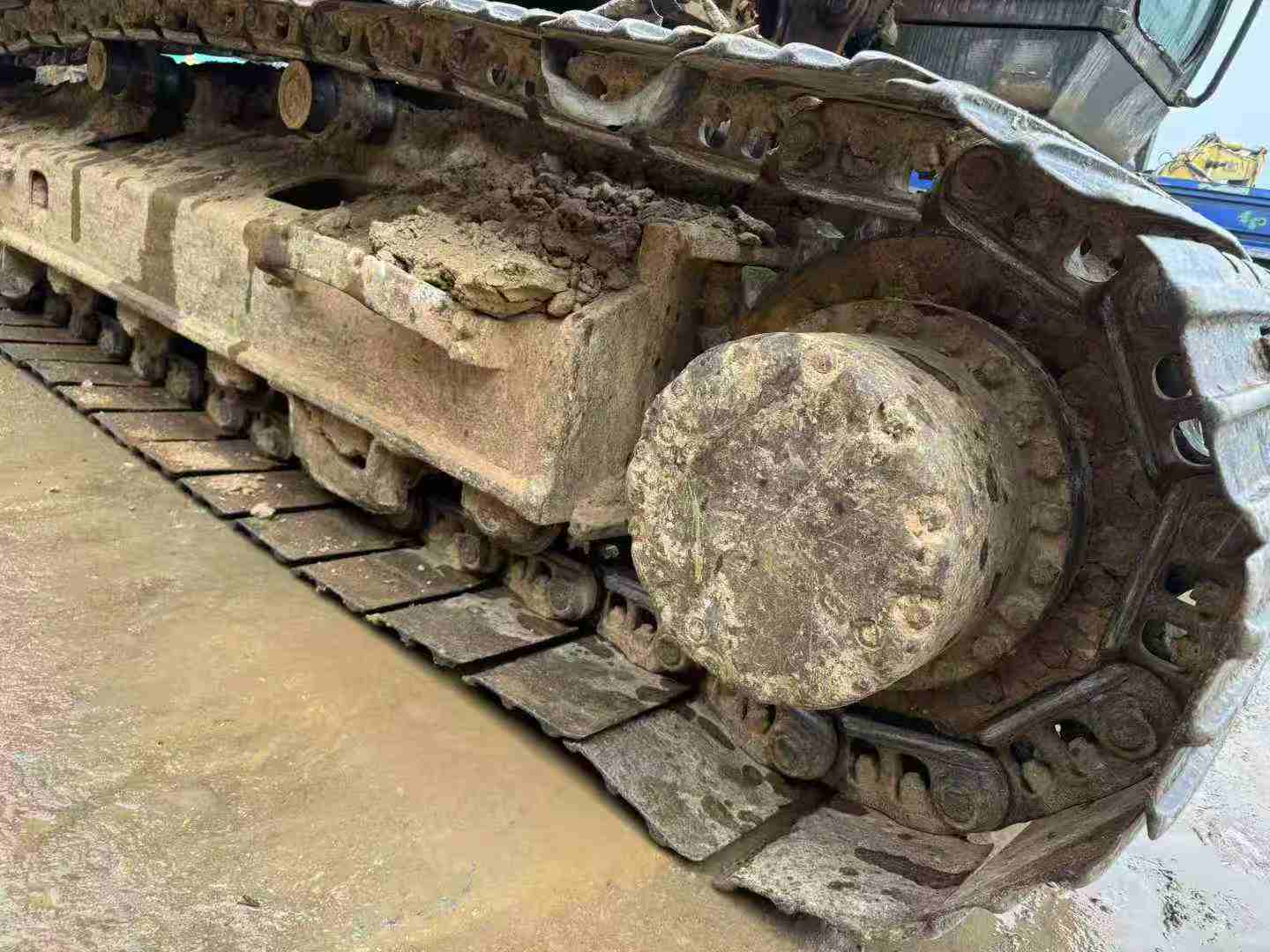 Used Hitachi ZAXIS200 Excavator 2010 Model / 9