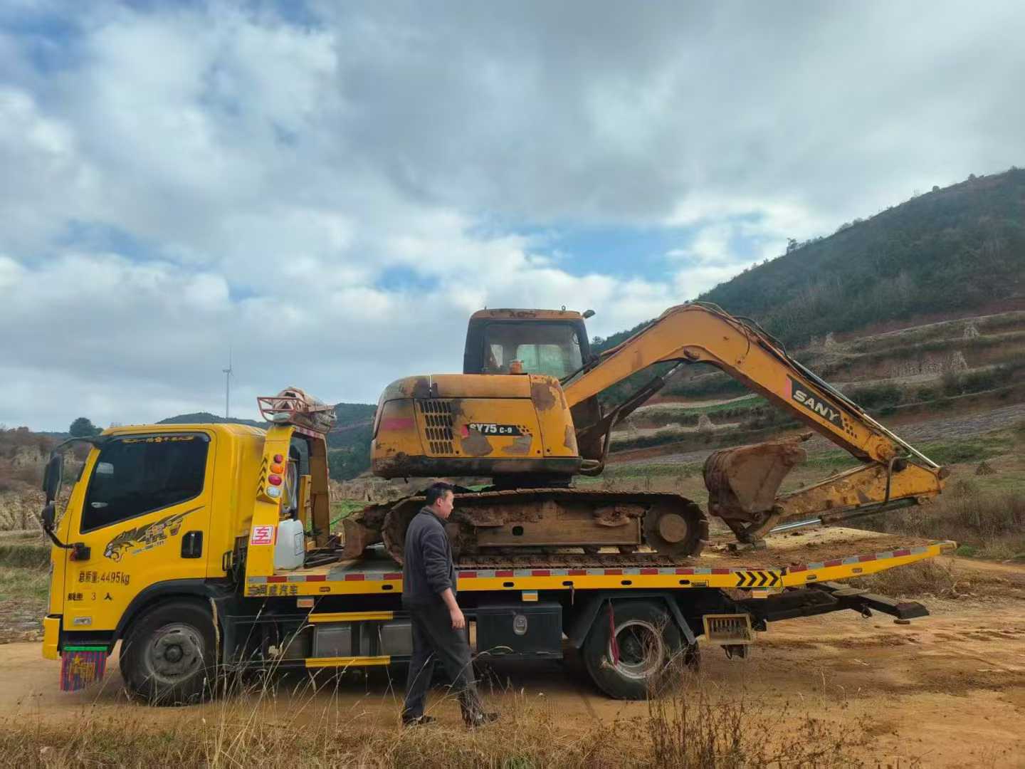 Used Sany SY75 Excavator 2016 Model / 2