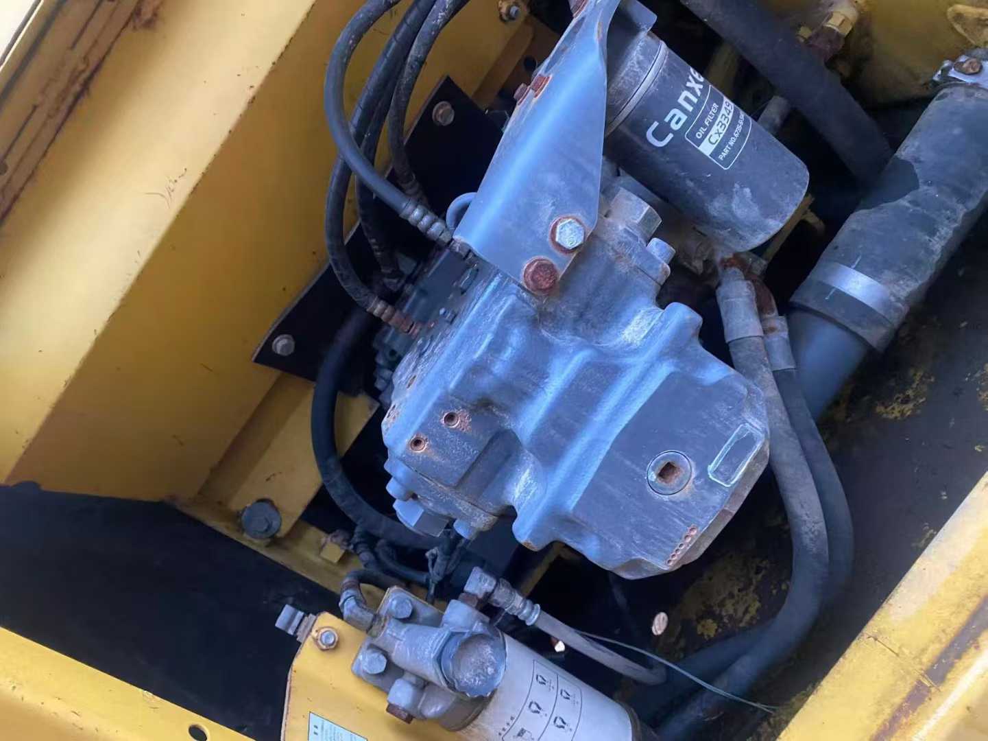 Used Komatsu PC200 Excavator 2016 Model / 5