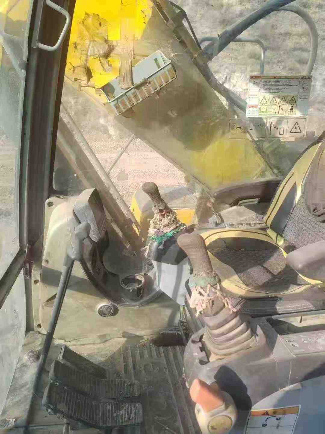 Used XCMG XE265D Excavator 2014 Model / 7