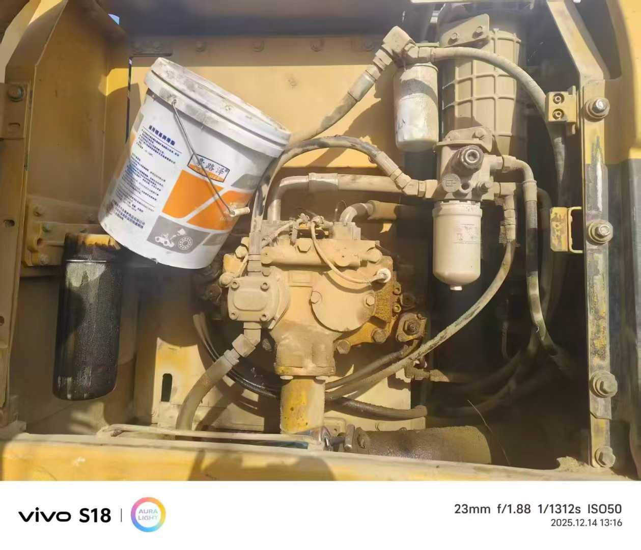 Used Caterpillar 320D Excavator 2016 Model / 4