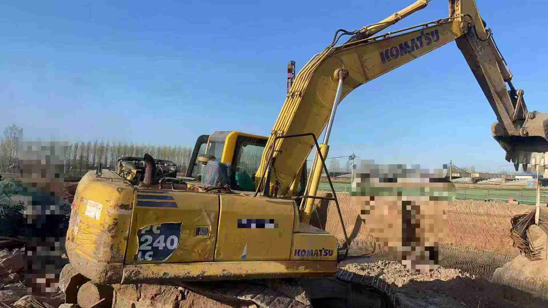 Used Komatsu PC200 Excavator 2014 Model / 2