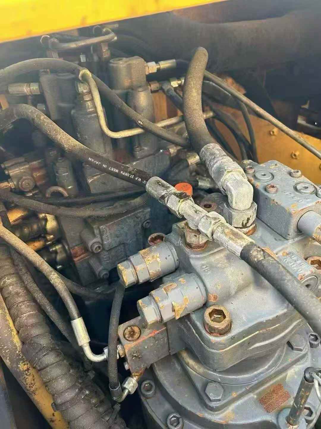 Used XCMG XE215 Excavator 2016 Model / 7