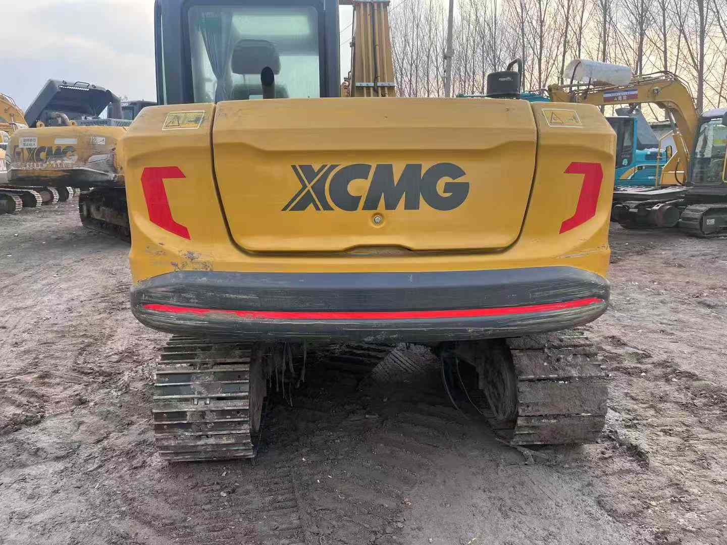 Used XCMG XE75WD Excavator 2025 Model / 4