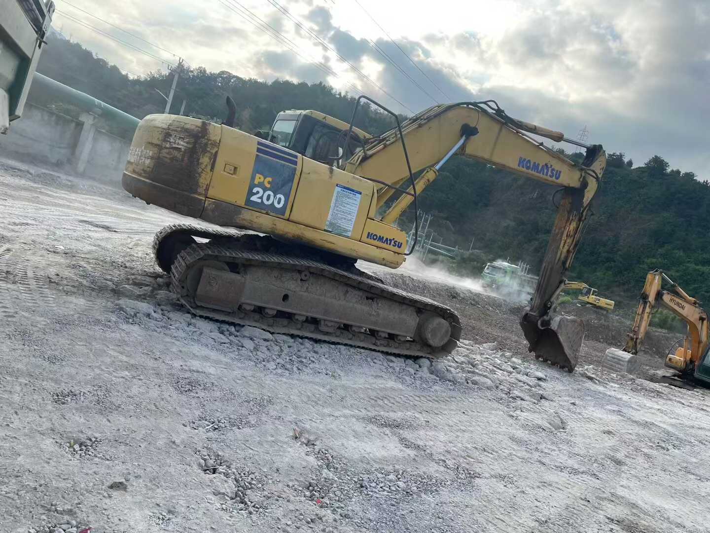 Used Komatsu PC200 Excavator 2016 Model