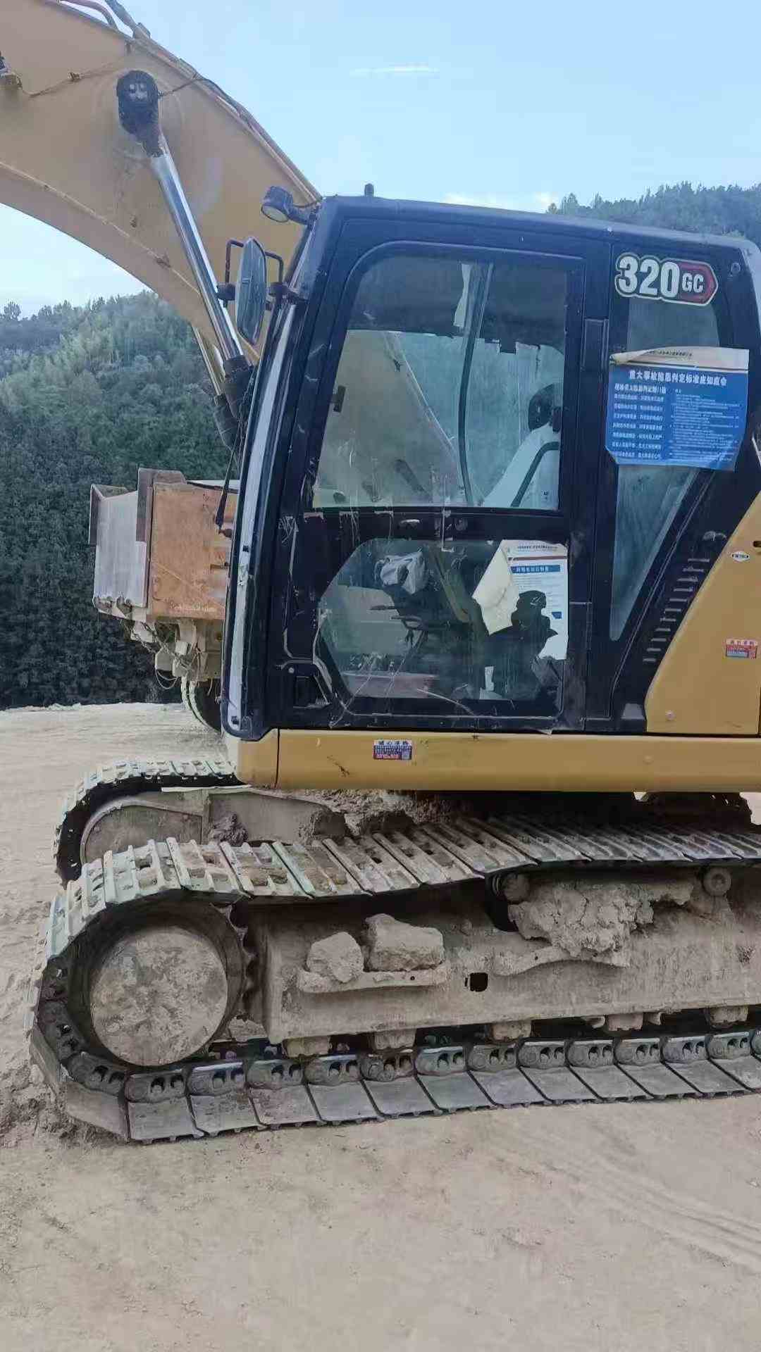Used Caterpillar 320GC Excavator 2020 Model / 4