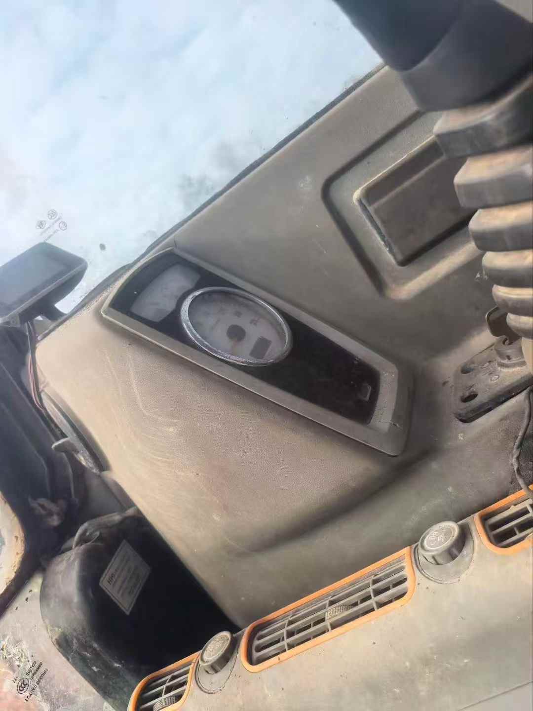 Used Hyundai R60-7 Excavator 2016 Model / 7