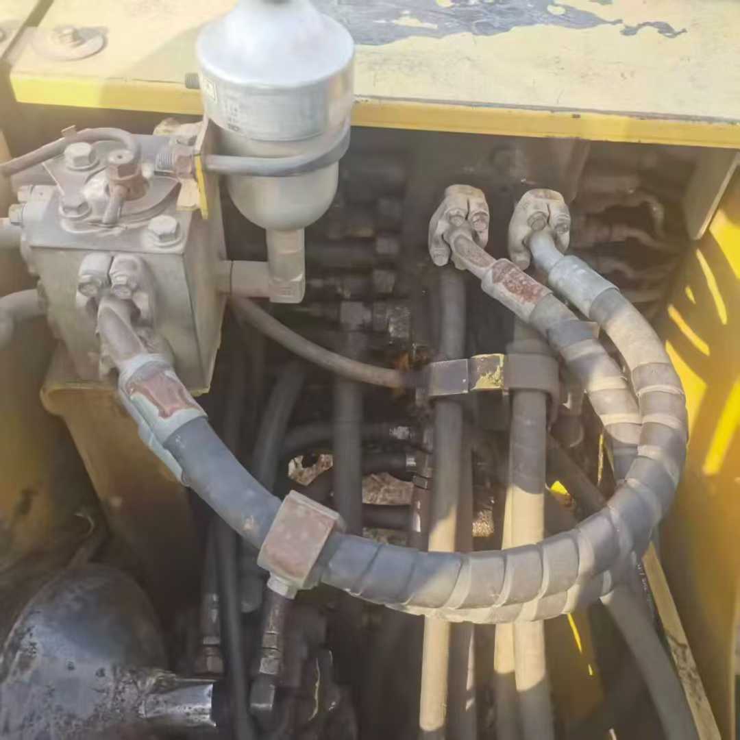 Used Komatsu PC120-6E Excavator 2016 Model / 3