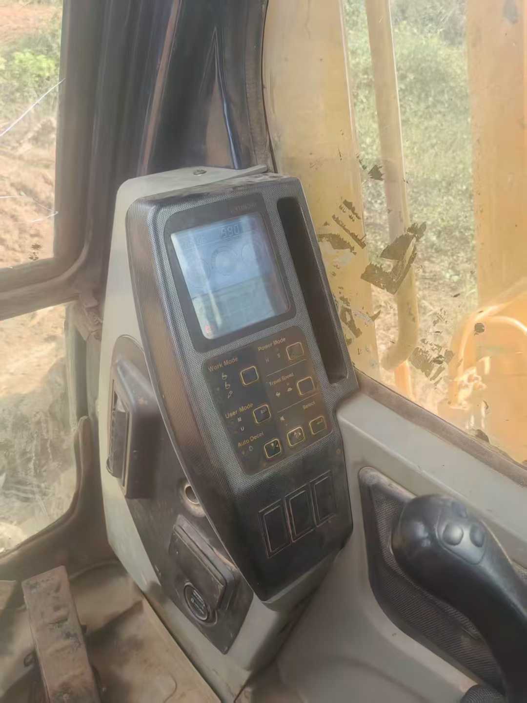 Used Hyundai R225-7 Excavator 2011 Model / 5