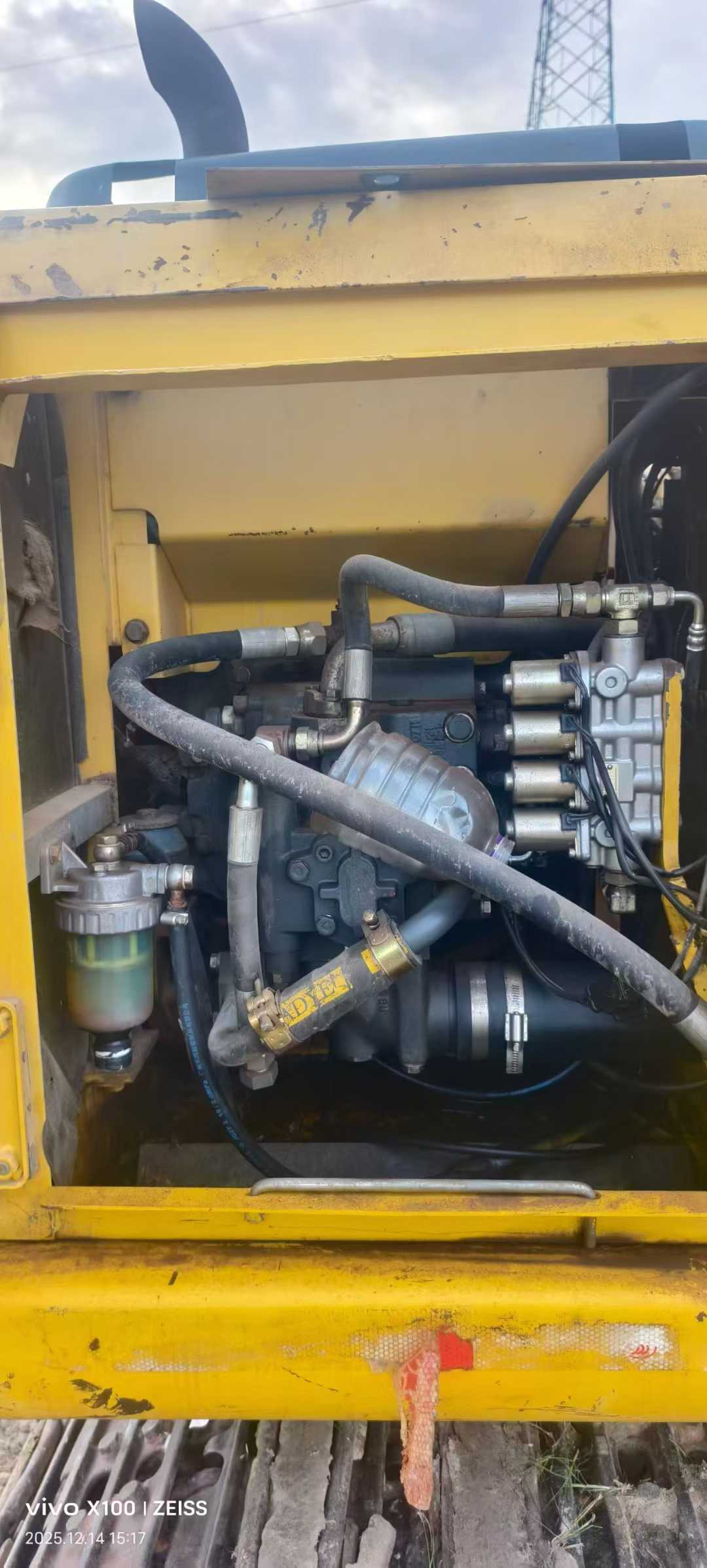 Used Komatsu PC120-6E Excavator 2016 Model / 3