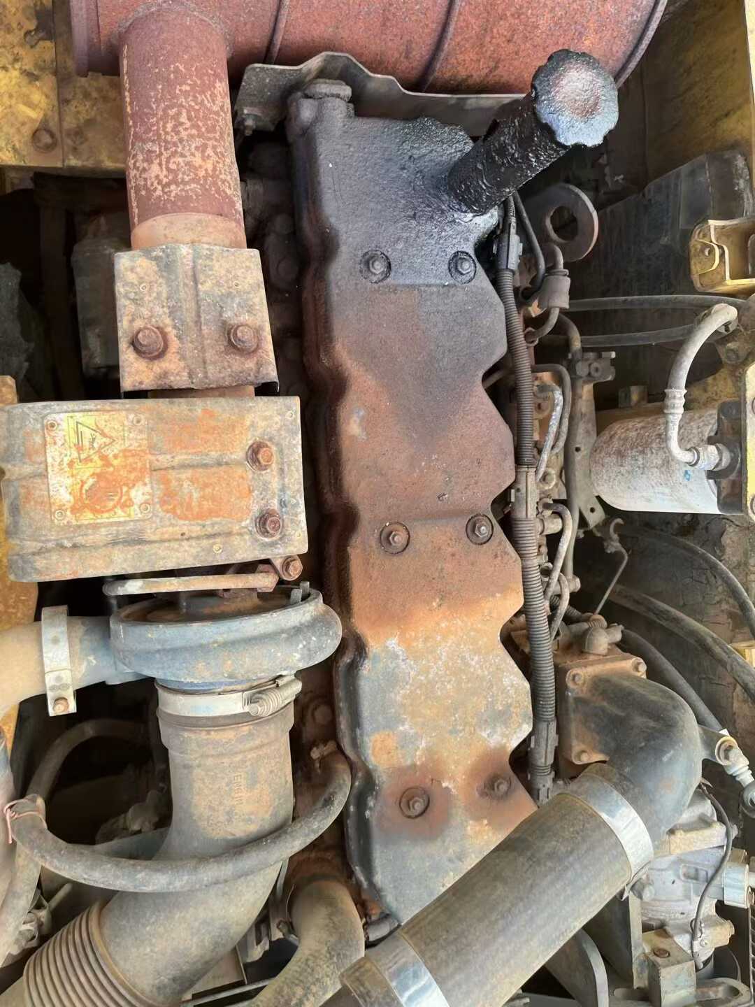 Used Komatsu PC200-8 Excavator 2016 Model / 3