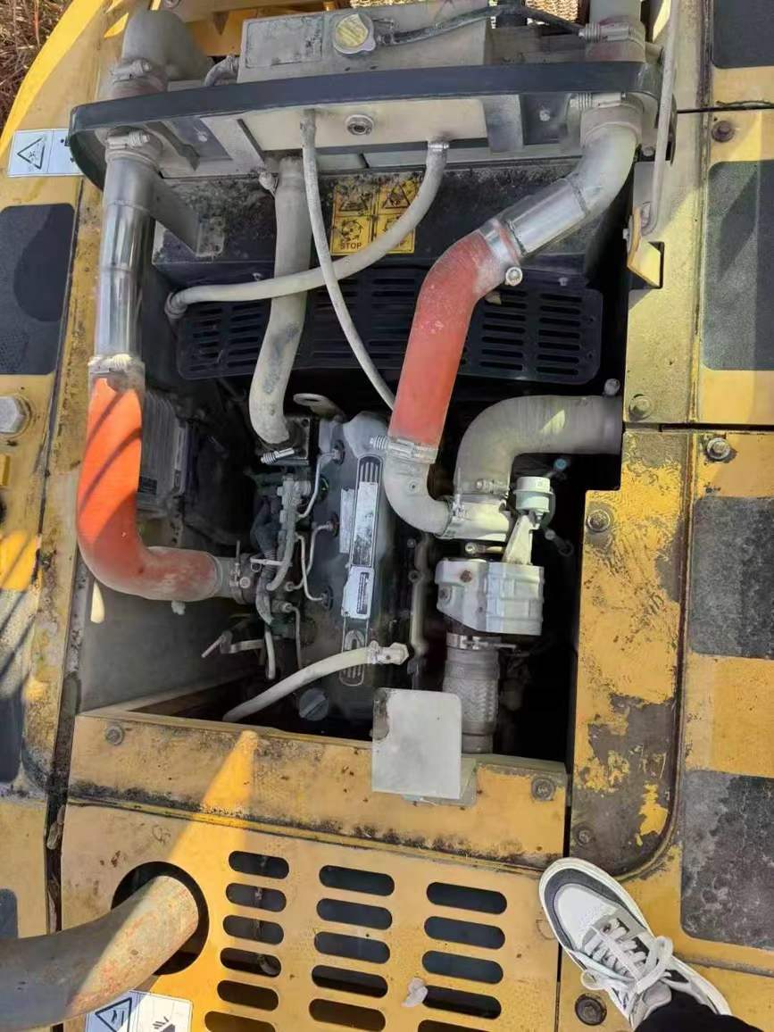 Used XCMG XE135D Excavator 2021 Model / 6