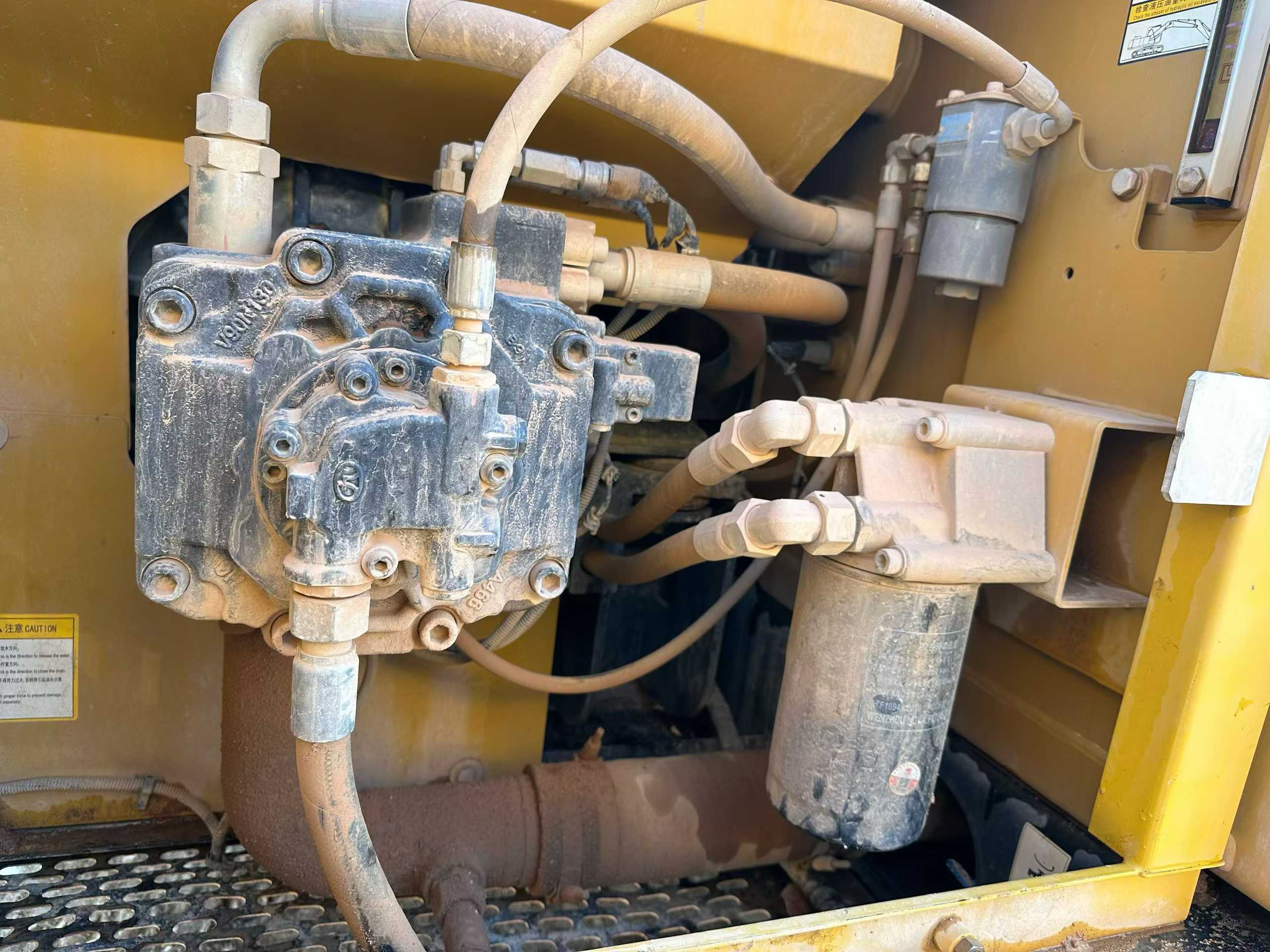 Used Sany SY205H Excavator 2022 Model / 4