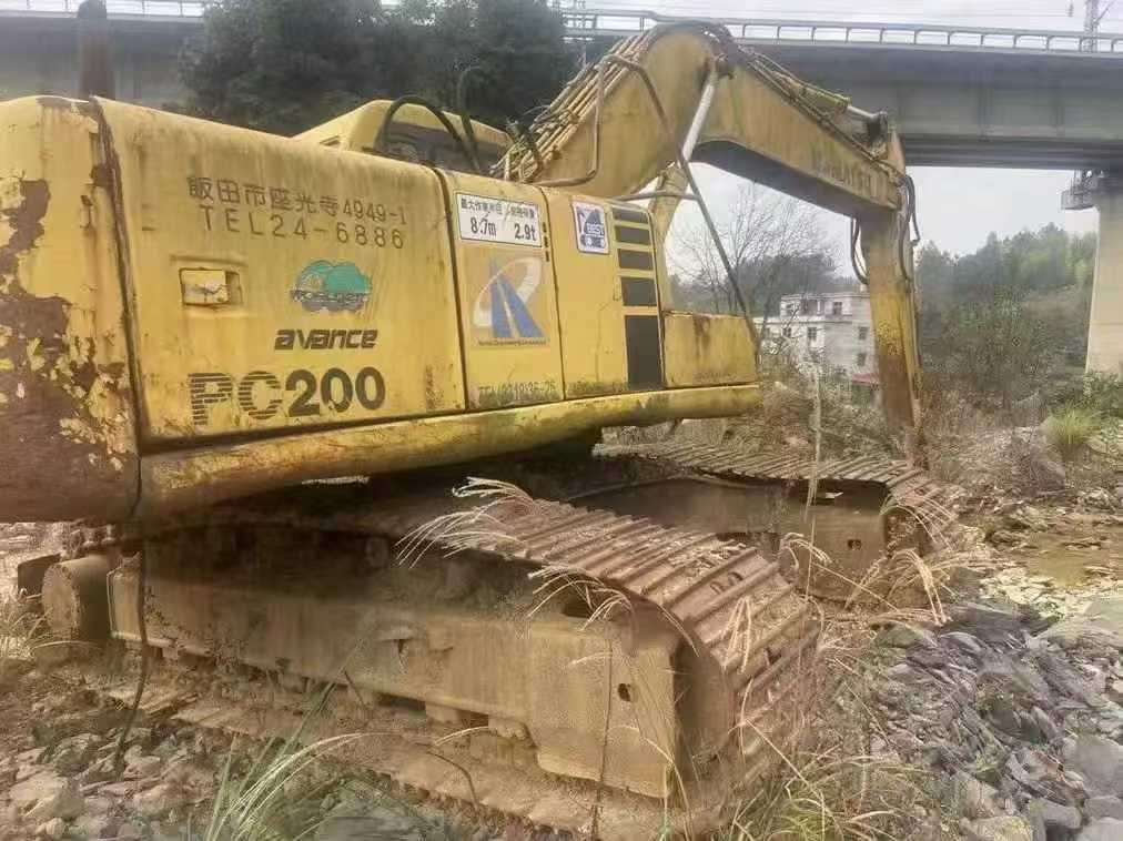 Used Komatsu PC200-6 Excavator 2016 Model / 2