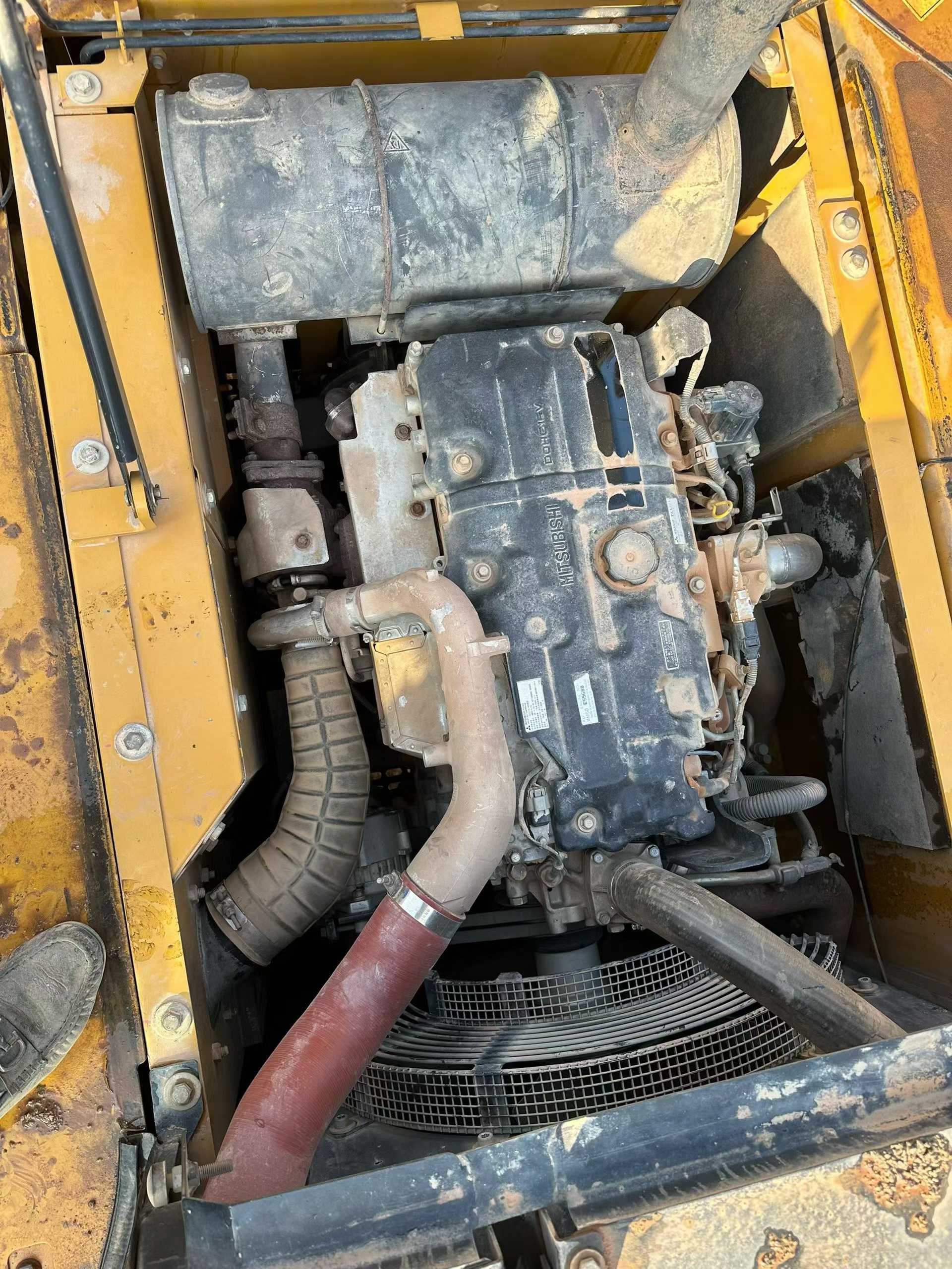 Used Sany SY205H Excavator 2022 Model / 5