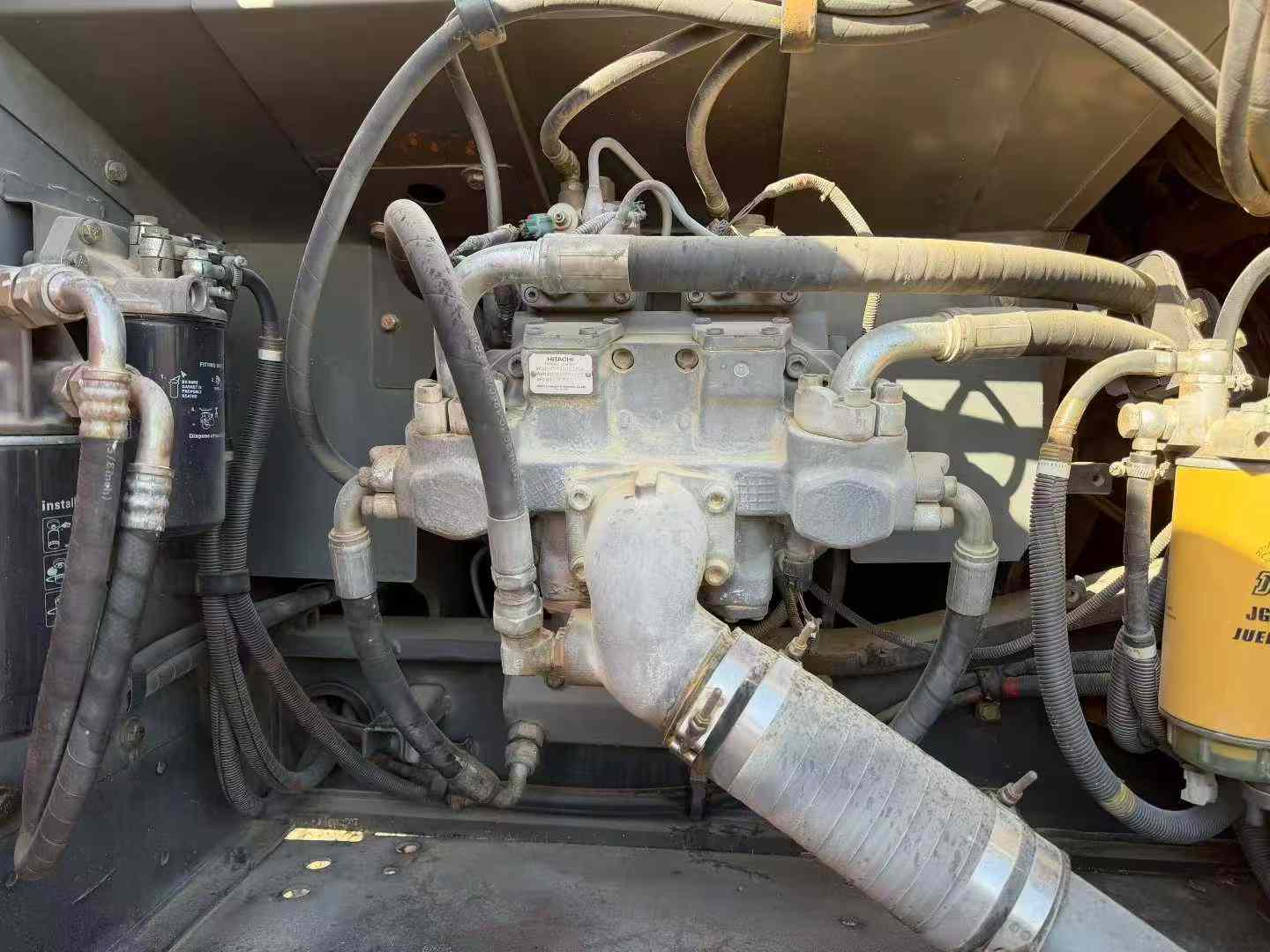 Used Hitachi ZAXIS200 Excavator 2016 Model / 6