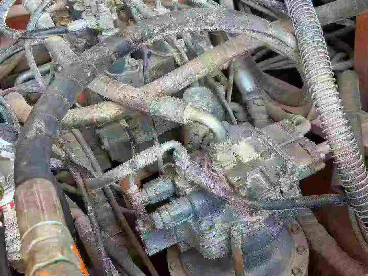 Used Doosan DH220 Excavator 2015 Model / 6