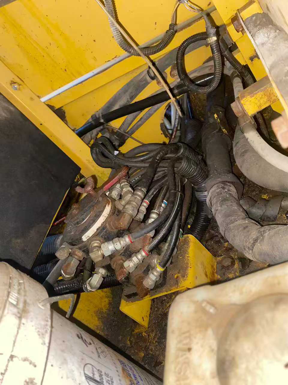 Used Komatsu PC200 Excavator 2016 Model / 2