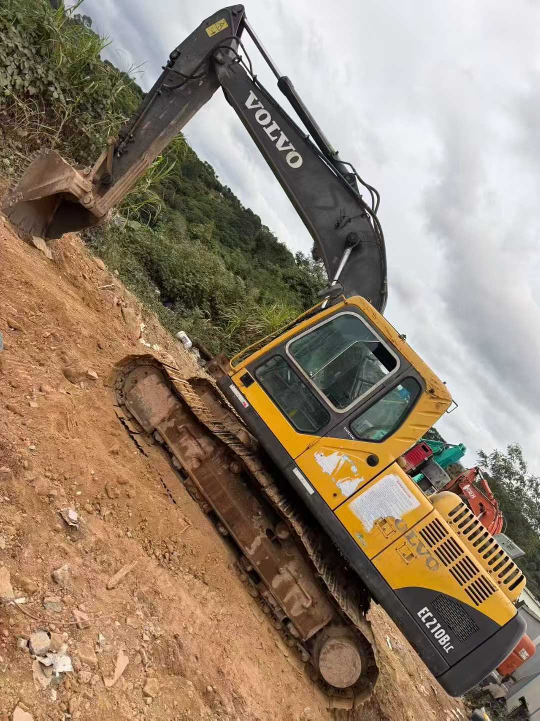 Used Volvo EW210C Excavator 2016 Model