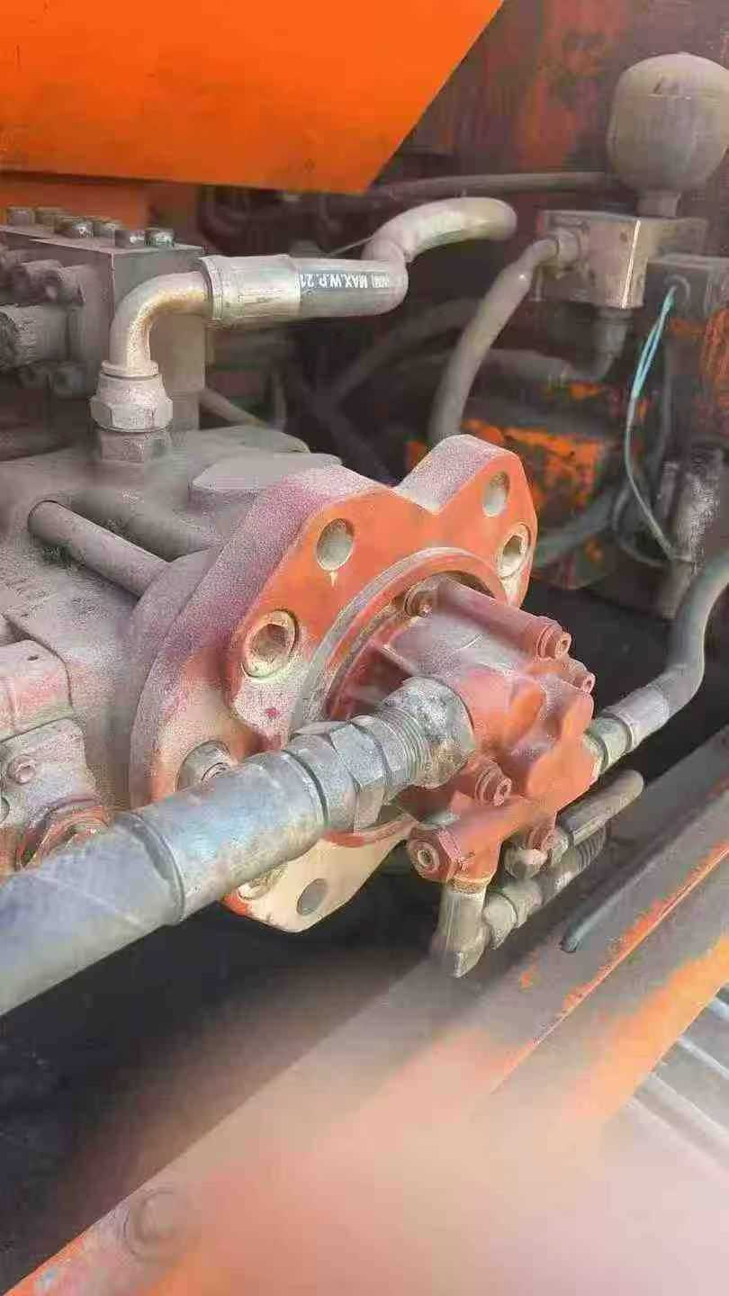 Used Doosan DH220-7 Excavator 2016 Model / 3