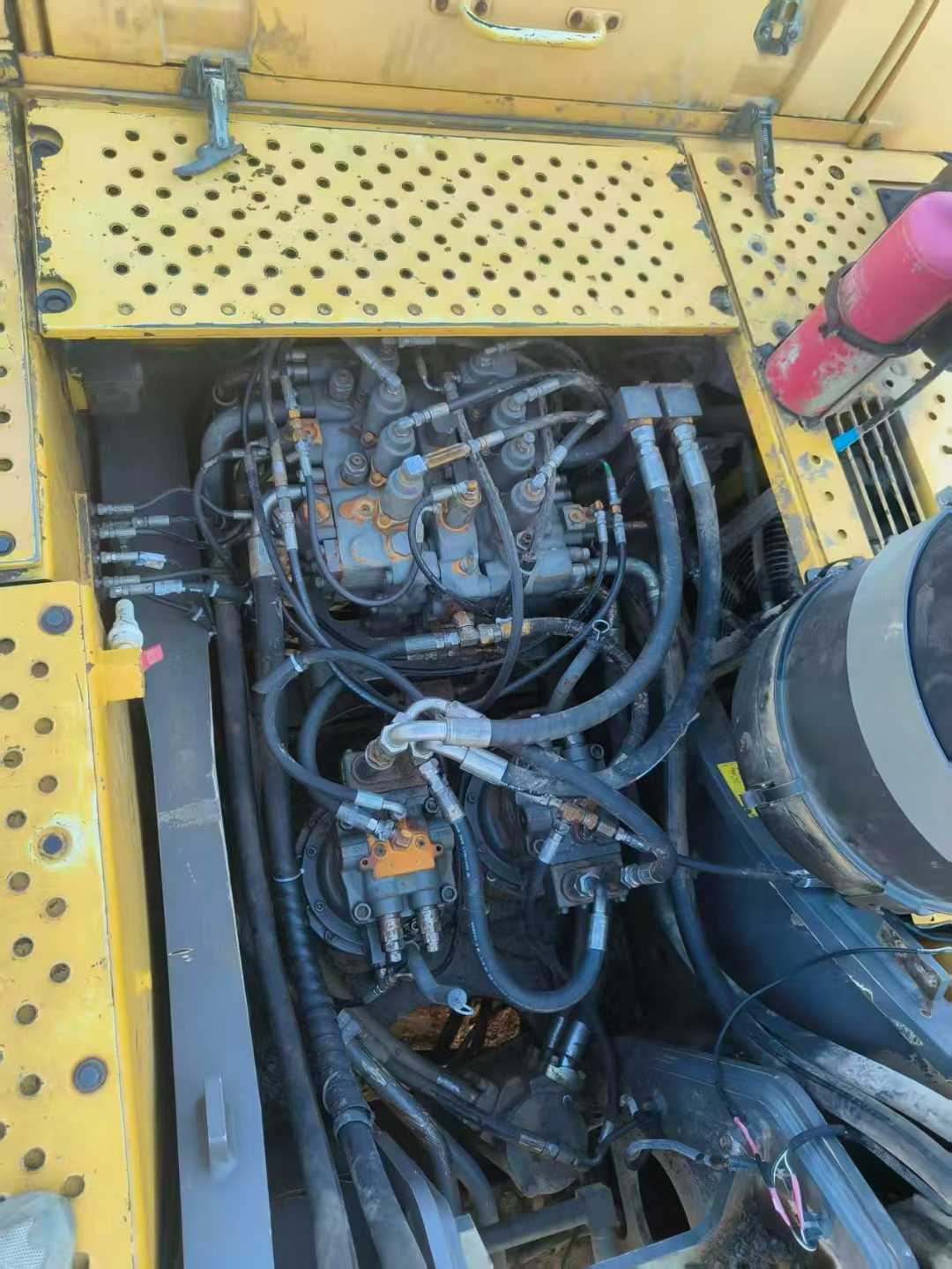 Used Volvo EC480 Excavator 2016 Model / 4