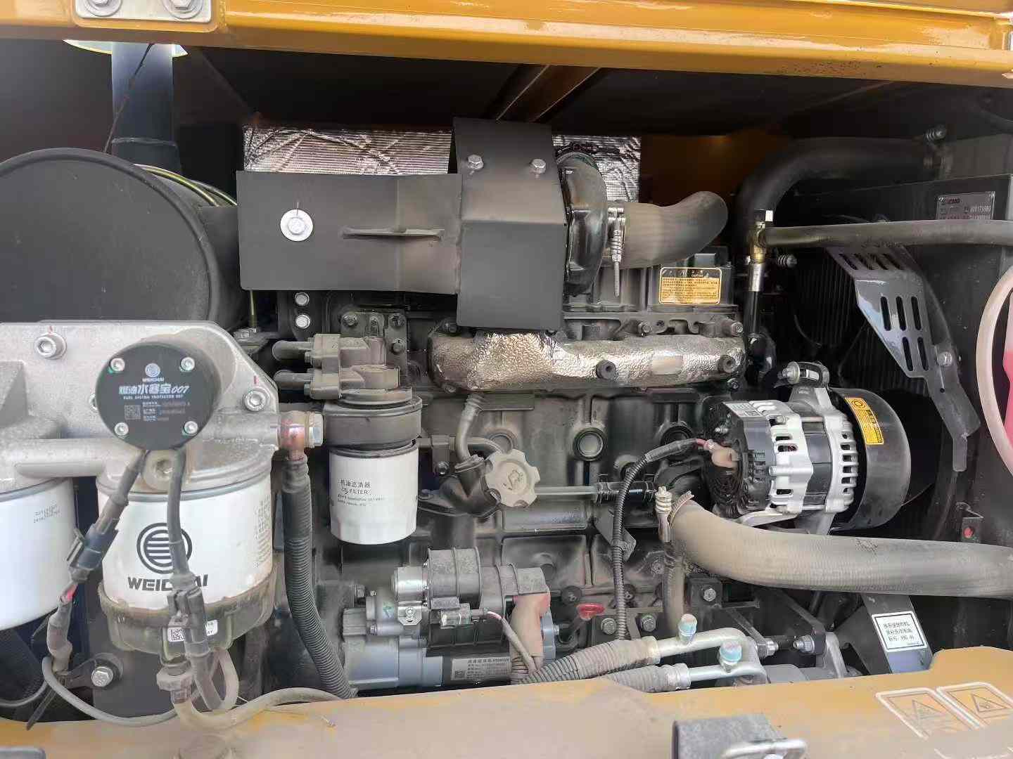 Used XCMG XE75WD Excavator 2025 Model / 8