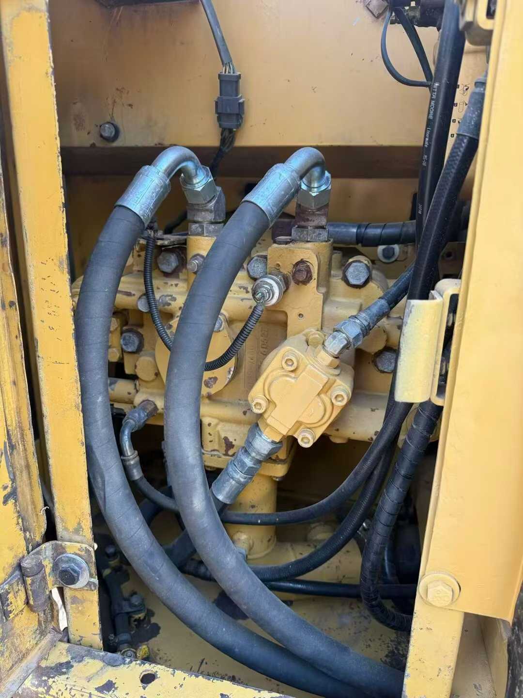 Used Caterpillar 311 Excavator 2016 Model / 8