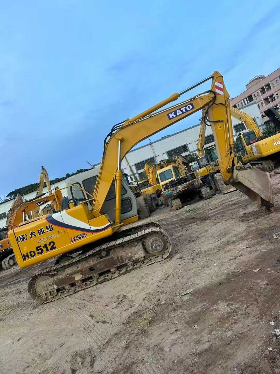 Used Kato HD510 Excavator 2016 Model / 9
