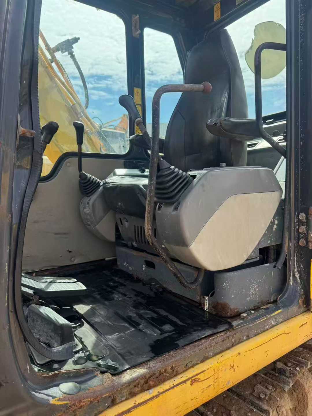 Used Komatsu PC60-7 Excavator 2016 Model / 4