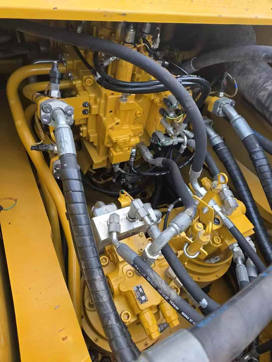 Used Caterpillar CAT355  Excavator 2022 Model / 6