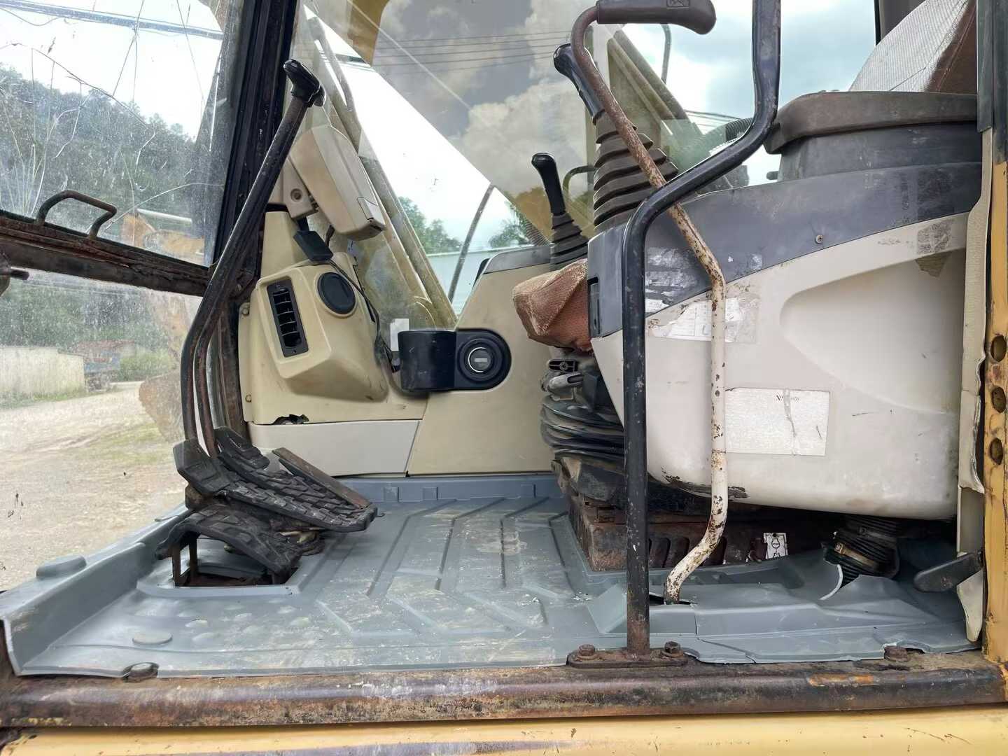 Used Caterpillar 320C Excavator 2016 Model / 7