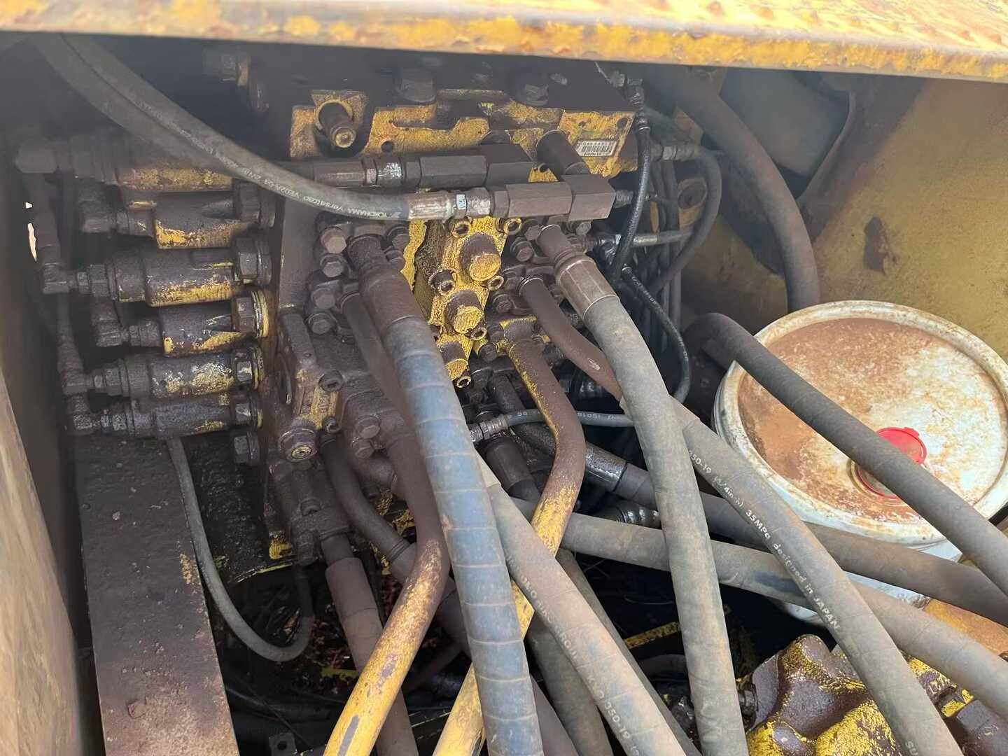 Used Komatsu PC200-8 Excavator 2016 Model / 4