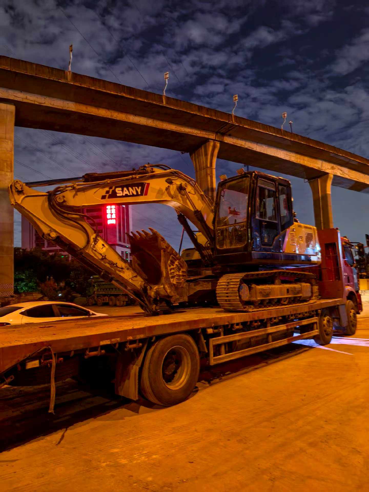 Used Sany SY125H Excavator 2018 Model / 4