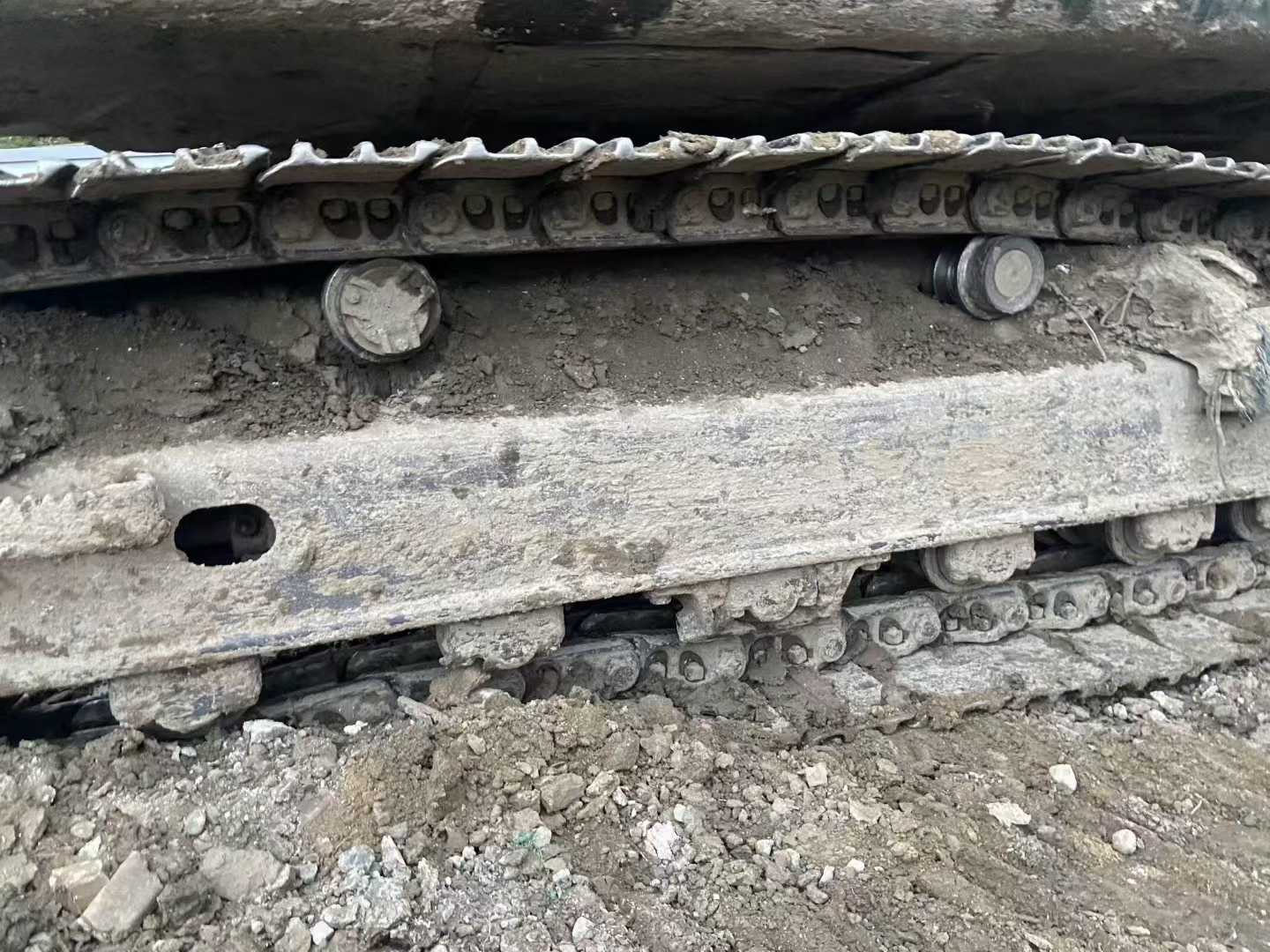 Used Hyundai R215VS Excavator 2017 Model / 2