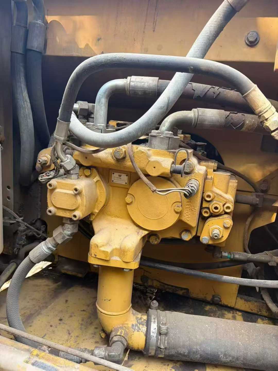 Used Caterpillar 323 Excavator 2013 Model / 2