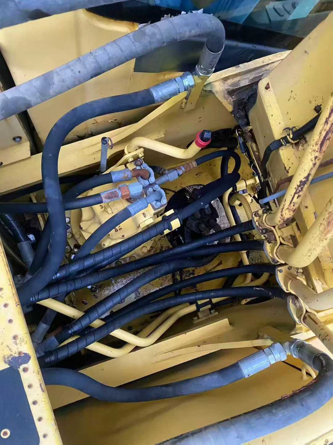 Used Komatsu PC200 Excavator 2016 Model / 7