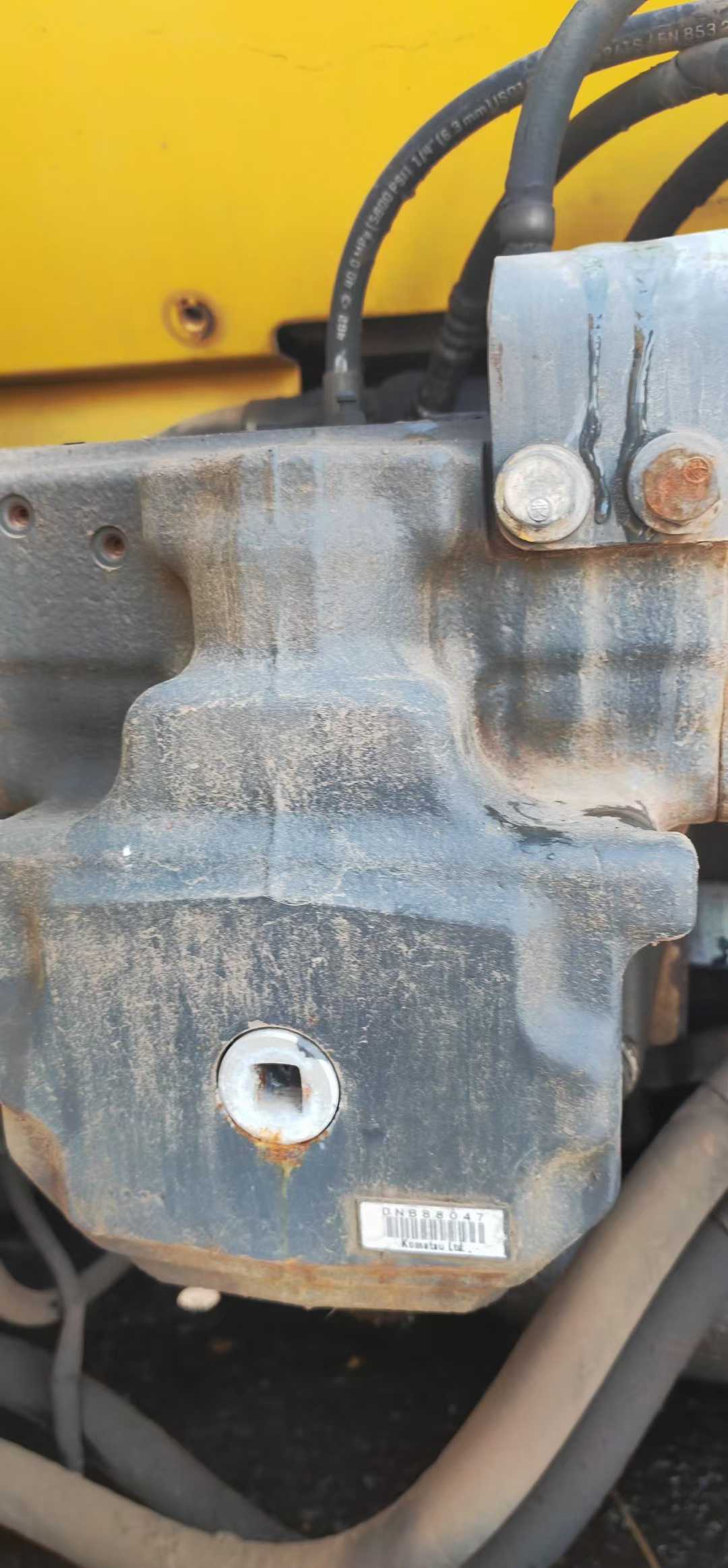 Used Komatsu PC200 Excavator 2016 Model / 4