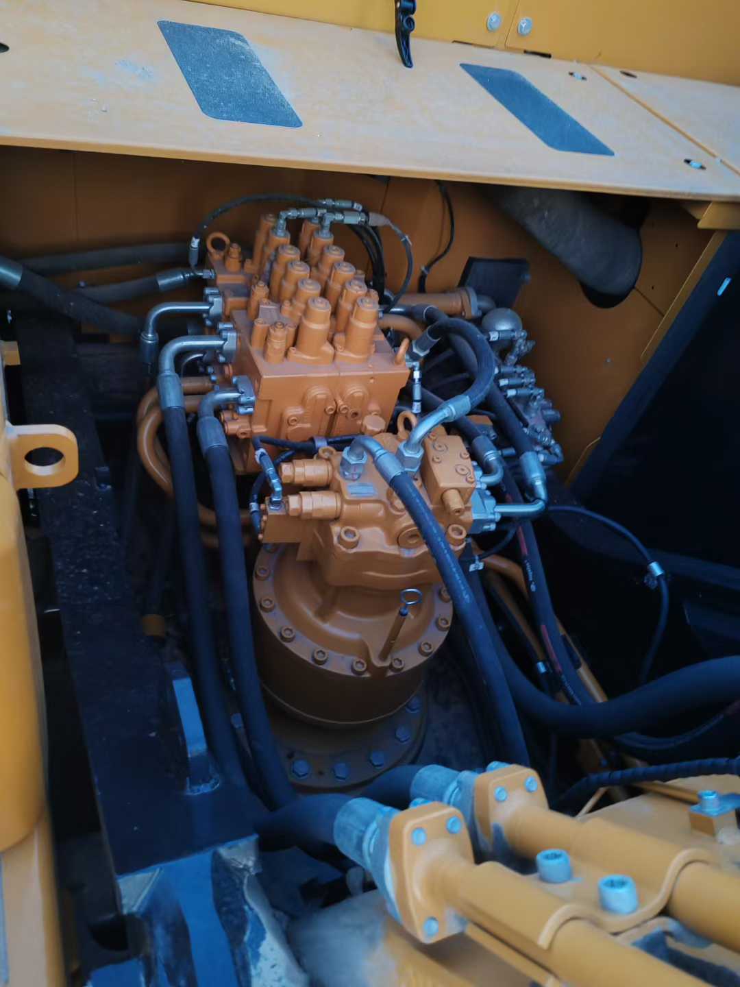 Used Sany SY245H Excavator 2023 Model / 3