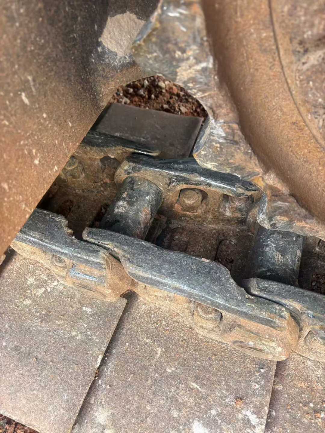 Used Hyundai R385LVS Excavator 2013 Model / 4