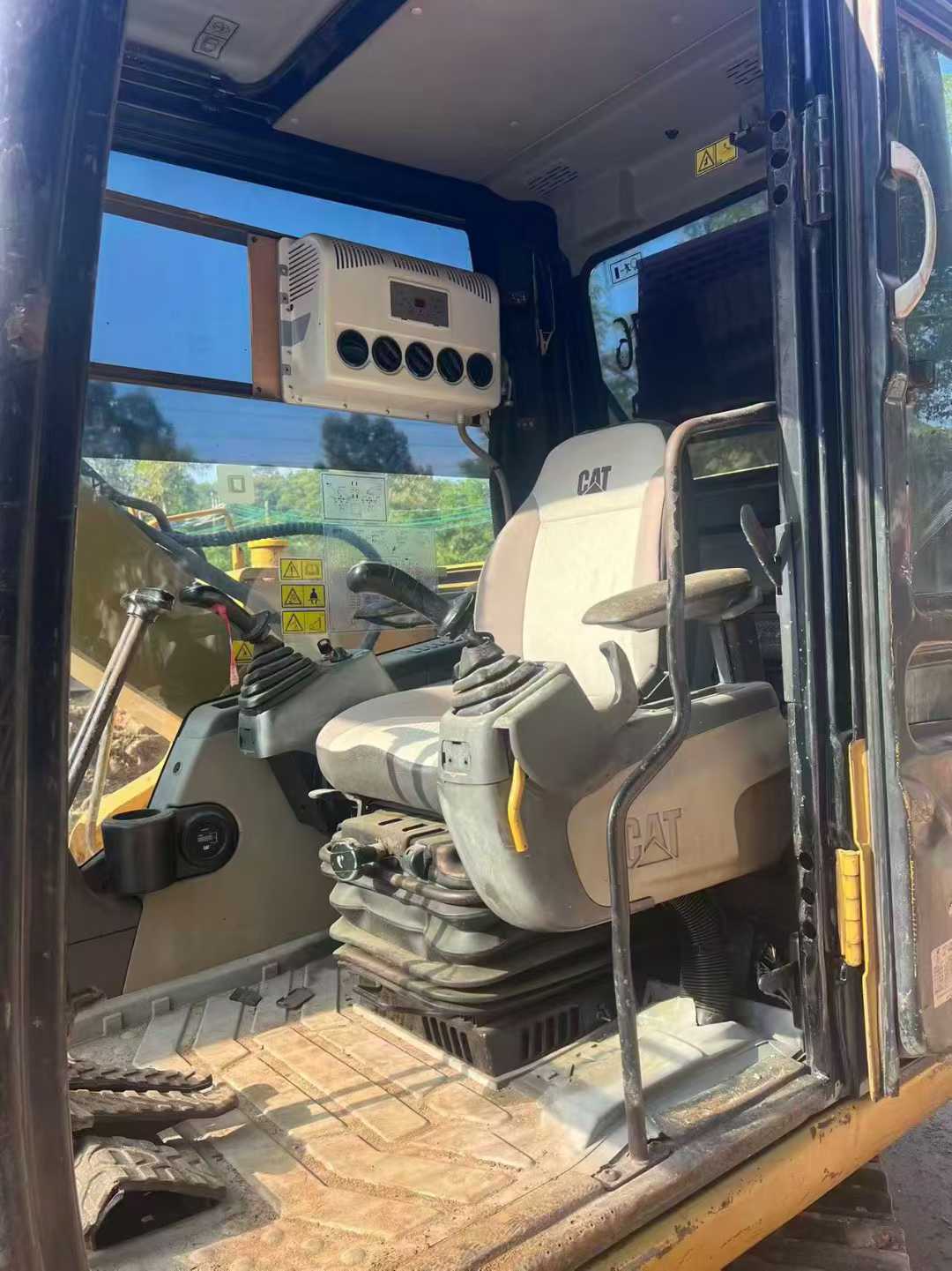 Used Caterpillar 307V2 Excavator 2016 Model / 8