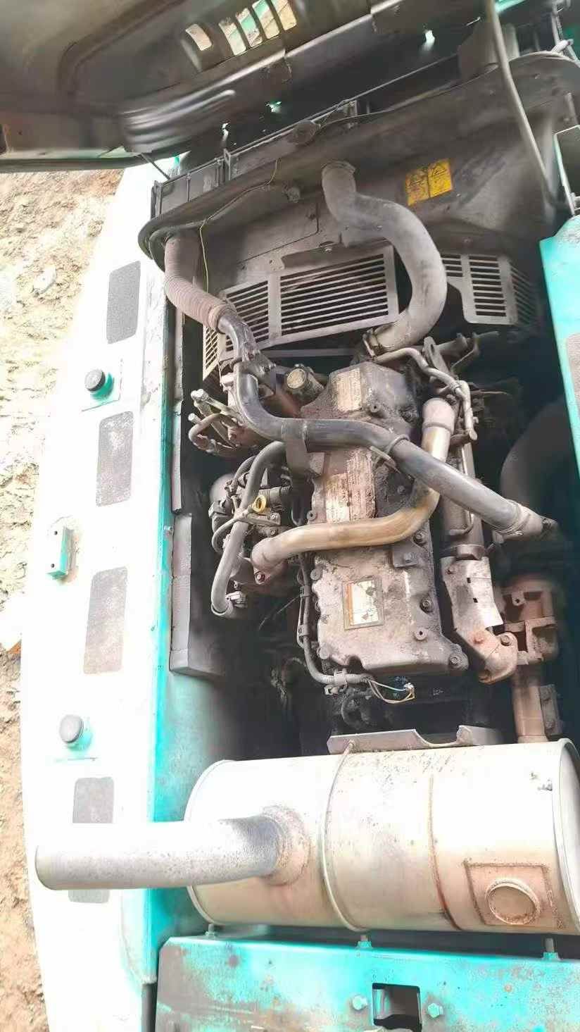 Used Kobelco SK200 Excavator 2016 Model / 8