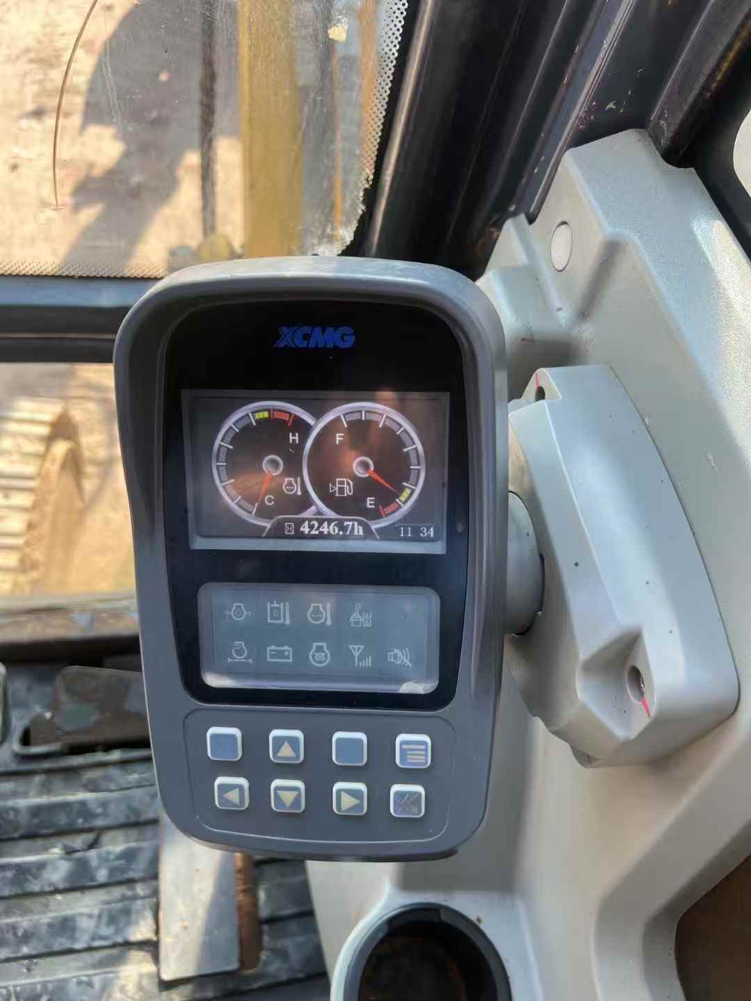 Used XCMG XE60 Excavator 2020 Model / 9