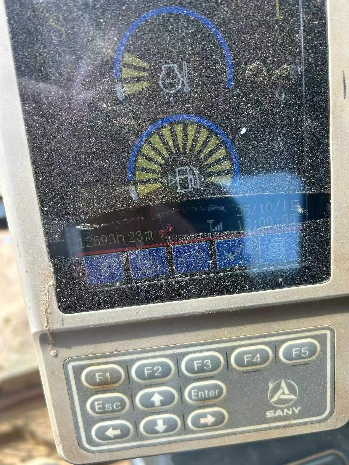 Used Sany SY215C-10 Excavator 2017 Model / 6