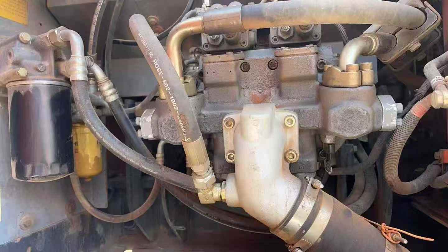 Used Hitachi ZAXIS200 Excavator 2014 Model / 3