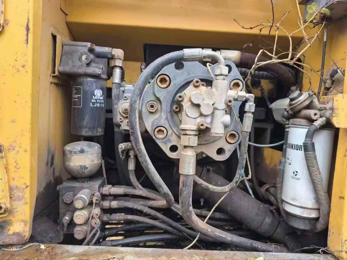 Used XCMG XE215 Excavator 2014 Model / 5